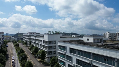 Ua Txoj Kev Hauv Lithium Battery Sustainability: Peb Txoj Kev Ua Lag Luam Ntsuab