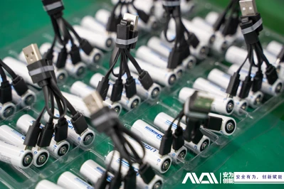 Qhov zoo thiab tiam sis ntawm USB-Rechargeable Lithium Batteries Hloov cov ro...